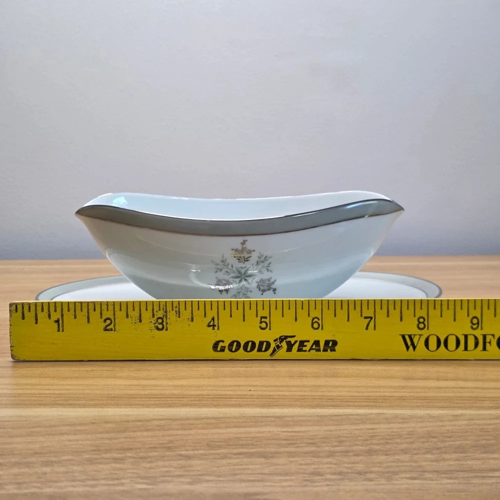 Vintage Noritake Lucille Gravy Boat with Attached‎ Underplate 5813 Made in Japan